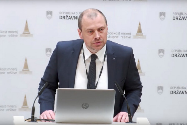 Blaž Brodnjak o »otrocih z zlatimi žličkami, ki človeštvo postavljajo pred nepremostljive izzive.« #video